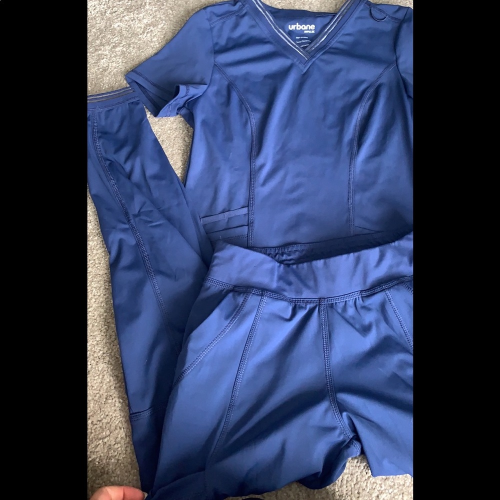Urbane scrub set